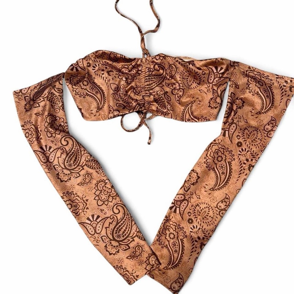 Tiger Mist Tan Paisley Long Sleeve Crop Top